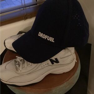 New Balance 462 ankle support -SZ 9D
Hat included-New snap back